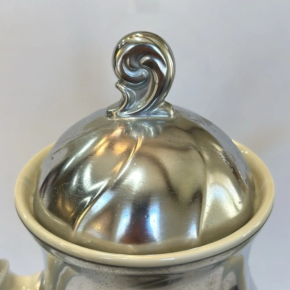 FEINSILBER SILVER CREAM PORCELAIN UNIQUE TEA POT SILVER METAL‎